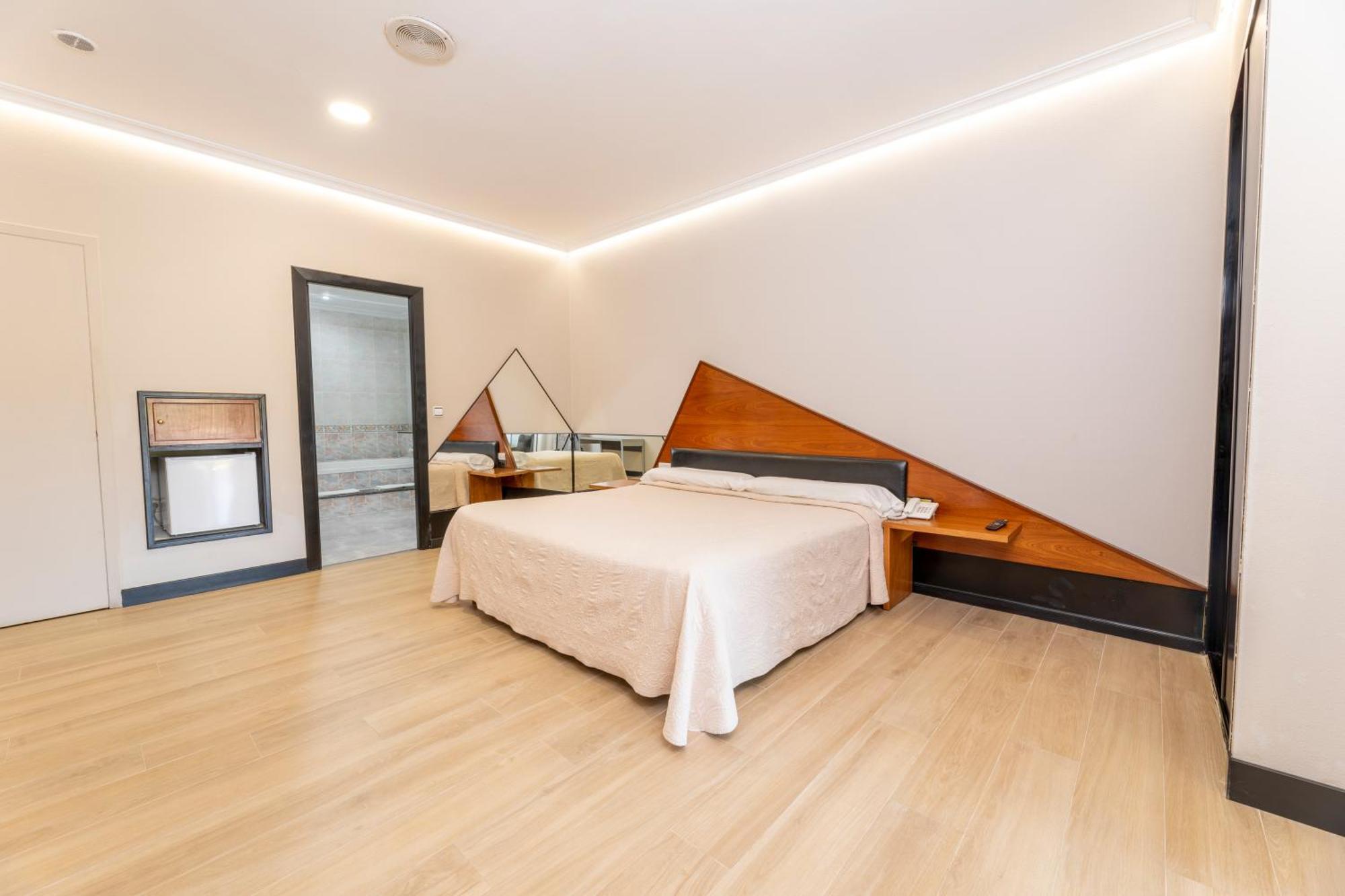 Hotel Hotel Holiday Nigran