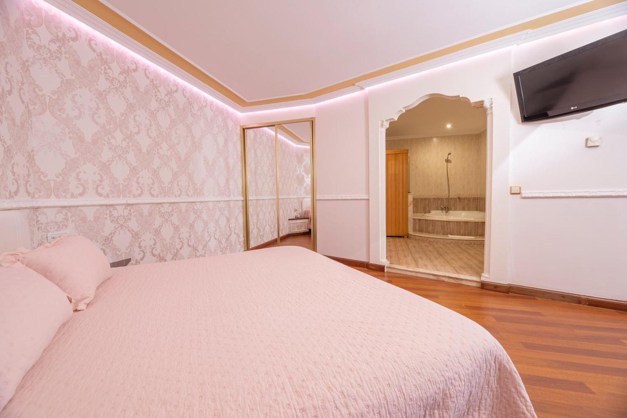 Hotel Holiday 3*