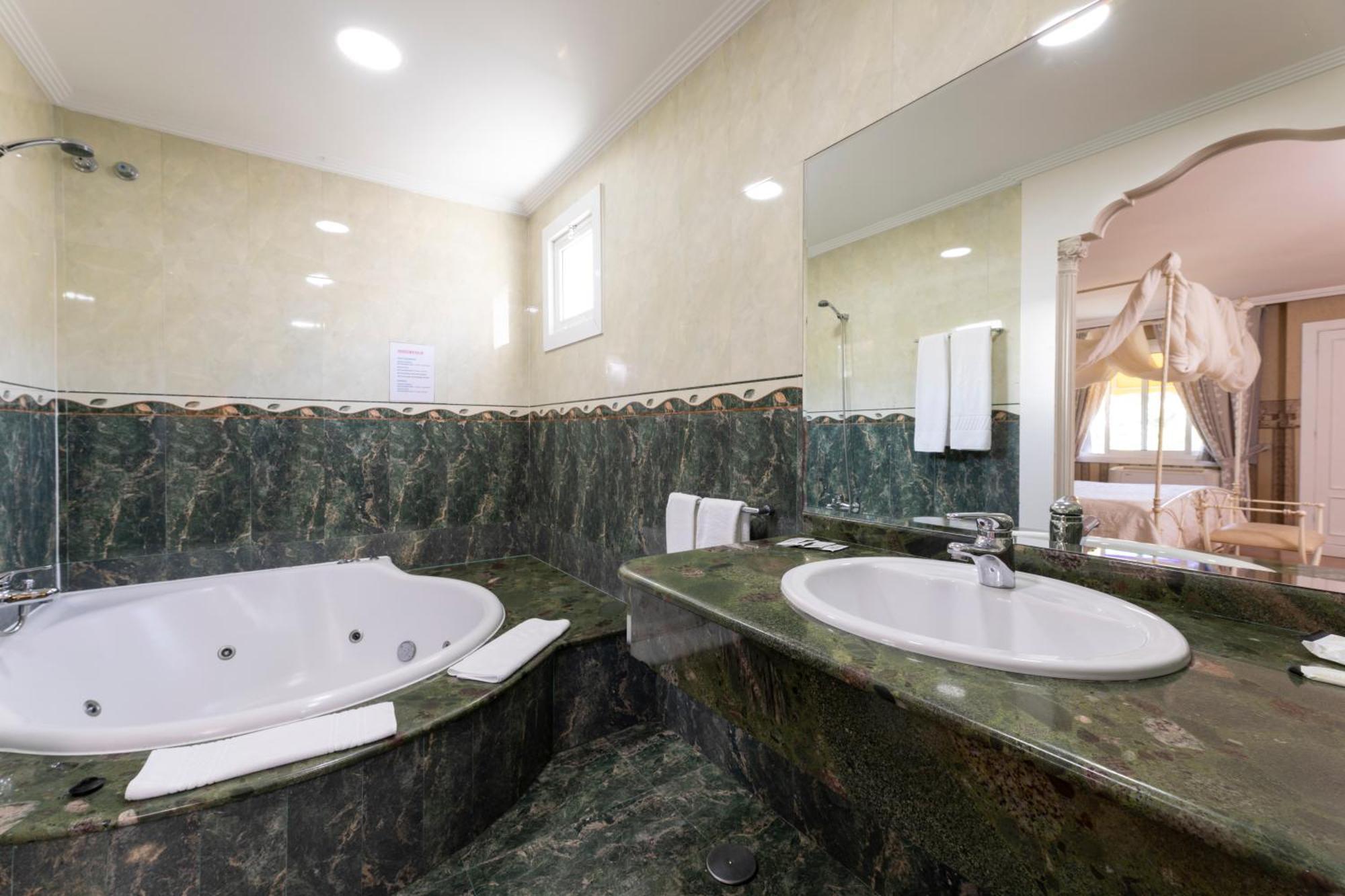 Hotel Hotel Holiday