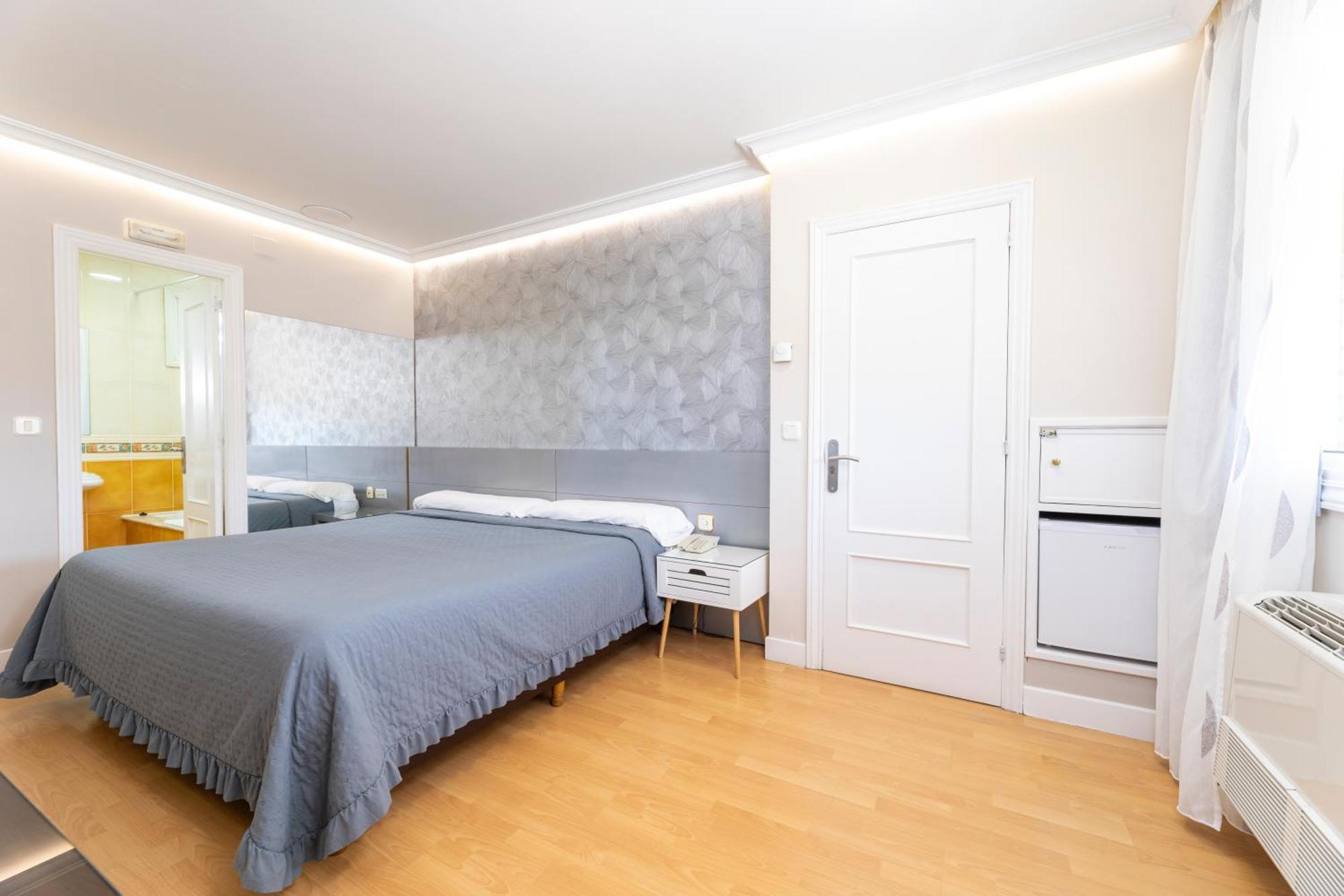 Hotel Holiday Hotel 3*