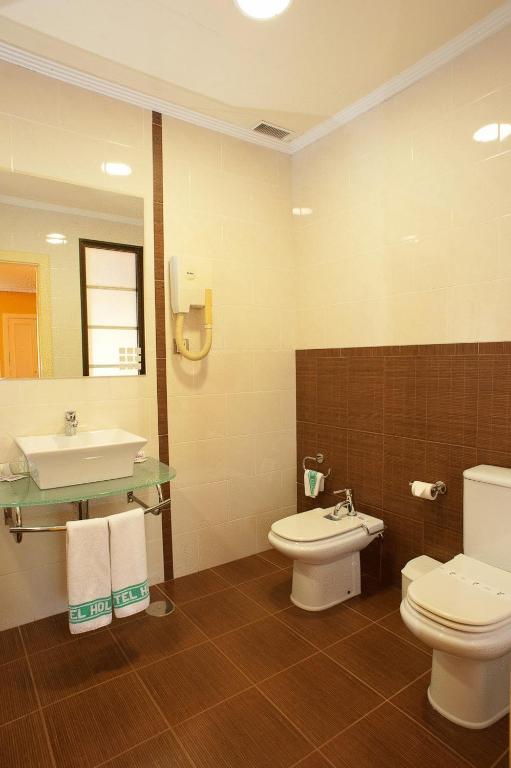 Hotel Holiday 3* Nigran